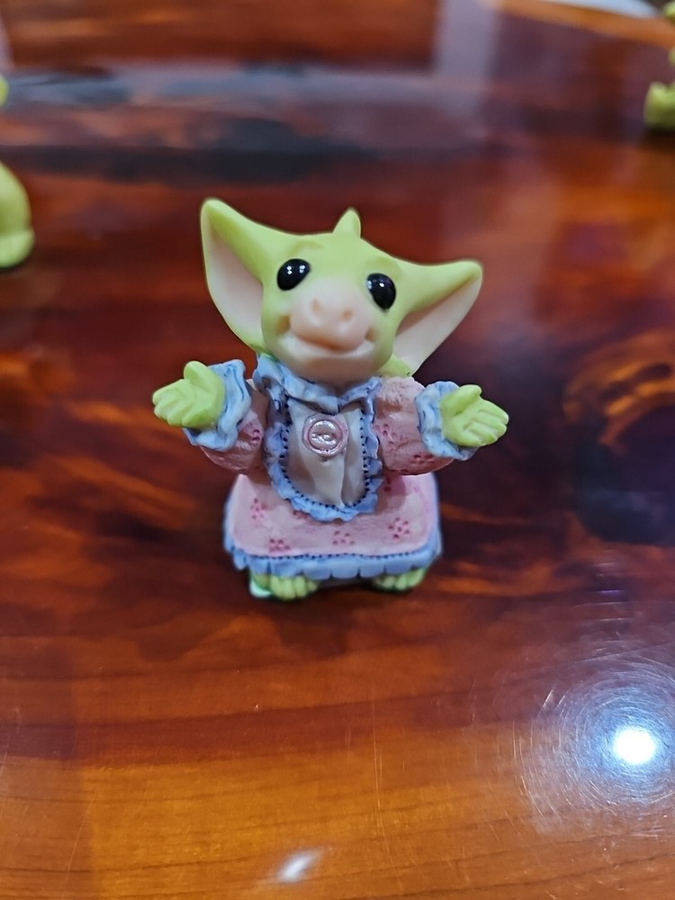 The Whimsical World of Pocket Dragons: Flannel Nightie 1999