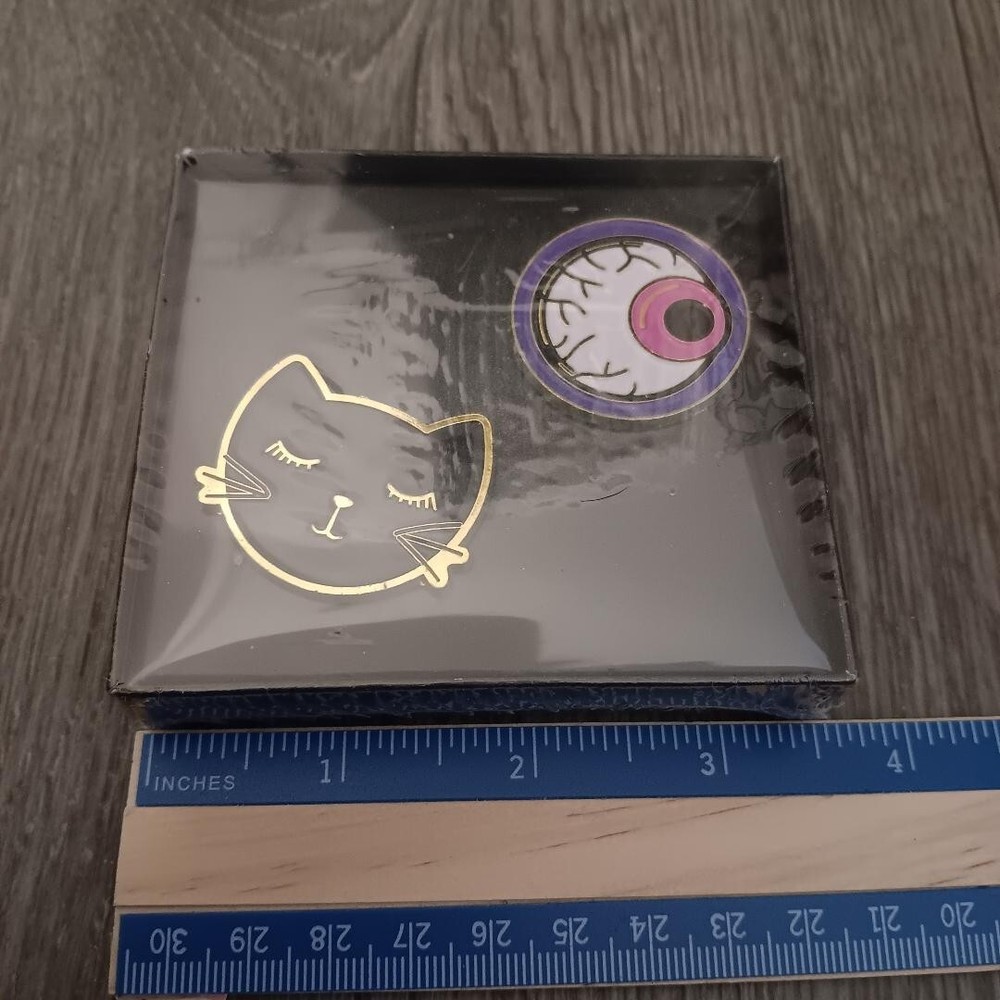 Halloween enamel pin set of 2 eyeball and black cat new sealed woman owned