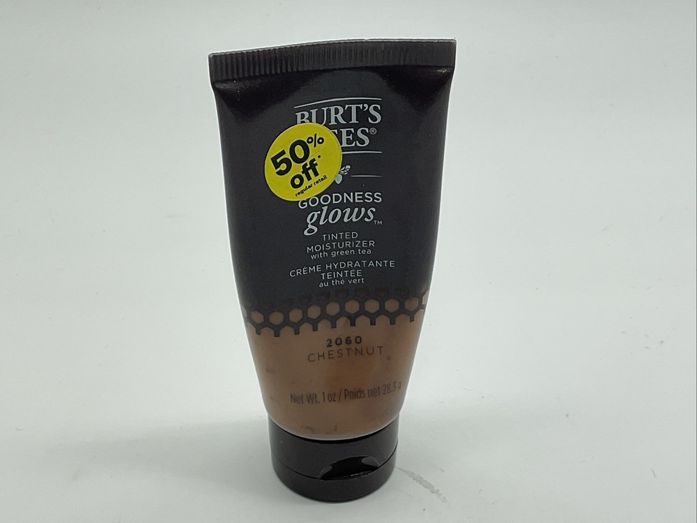 Burt's Bees Goodness Glows Tinted Moisturizer in 2060 Chestnut for Natural Radiance