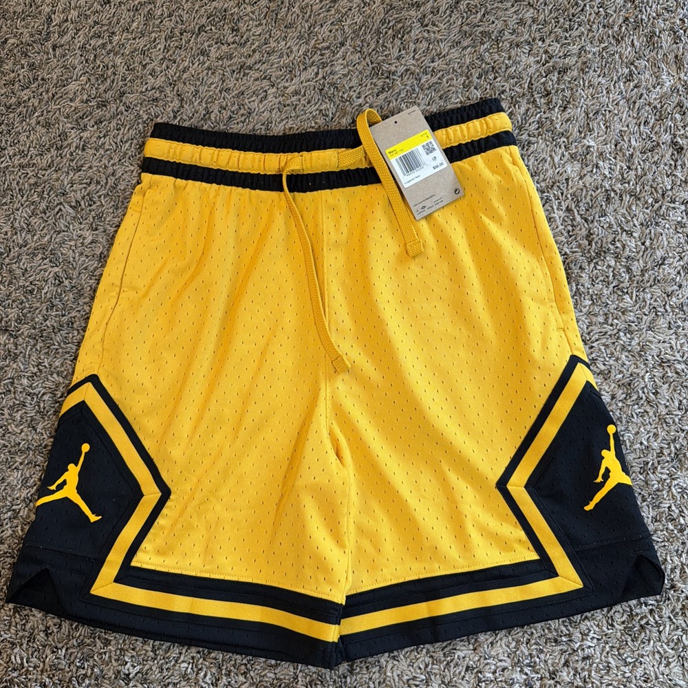 Jordan Men's Dri-FIT Sport Diamond Shorts in Yellow Ochre/Black Size Small