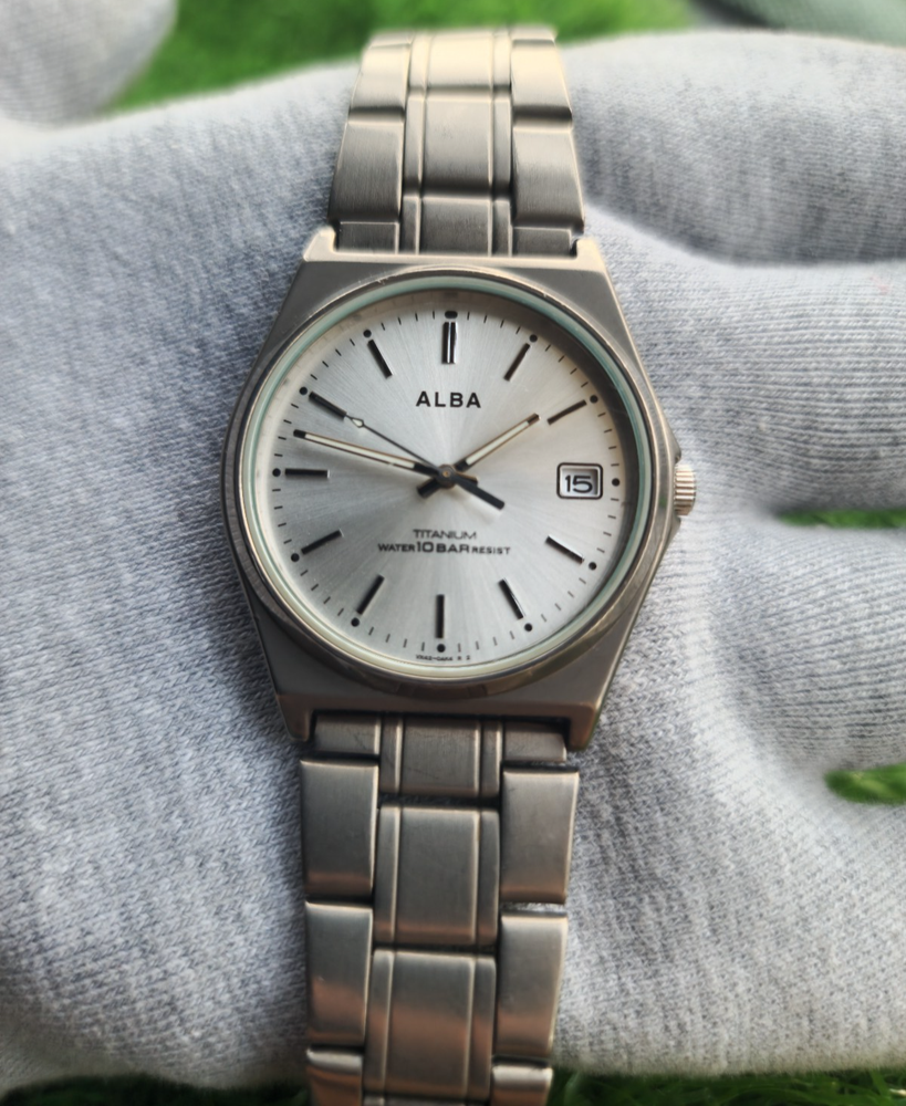 Vintage Seiko Alba Watch Men 35mm Silver Dial Titanium Tone Date VX42-0AE0