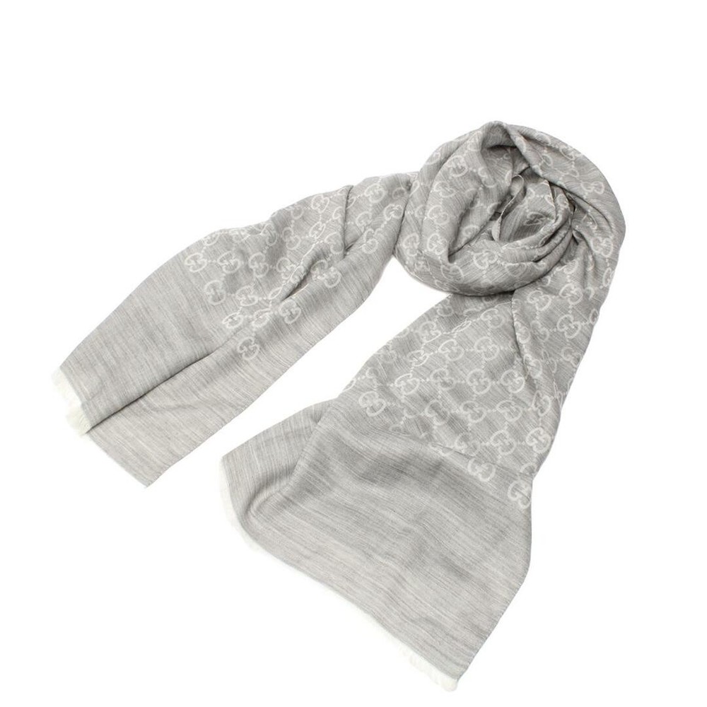 Gucci Unisex Scarf in Good Condition with Minor Wear - Style 5322