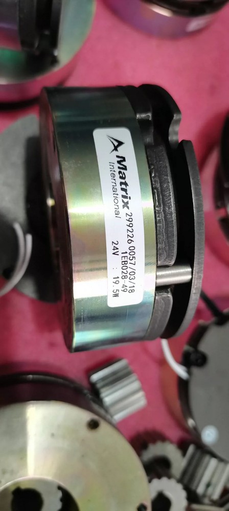 Servo motor brake 1EB028-49 new FedEx or DHL