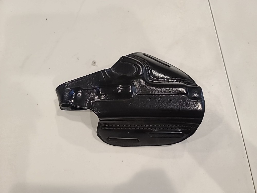 Gould Goodrich B803 400LH Pancake Leather Holster