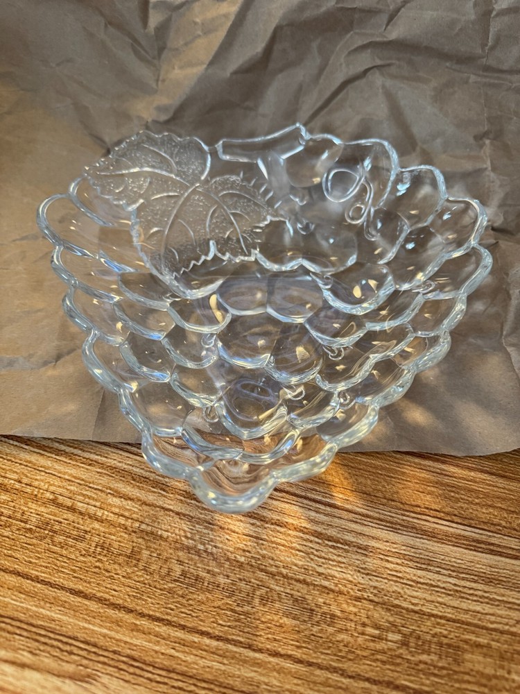 Vintage Nova Clear Glass Grape Bunch Bowl 9x8.5 Inch