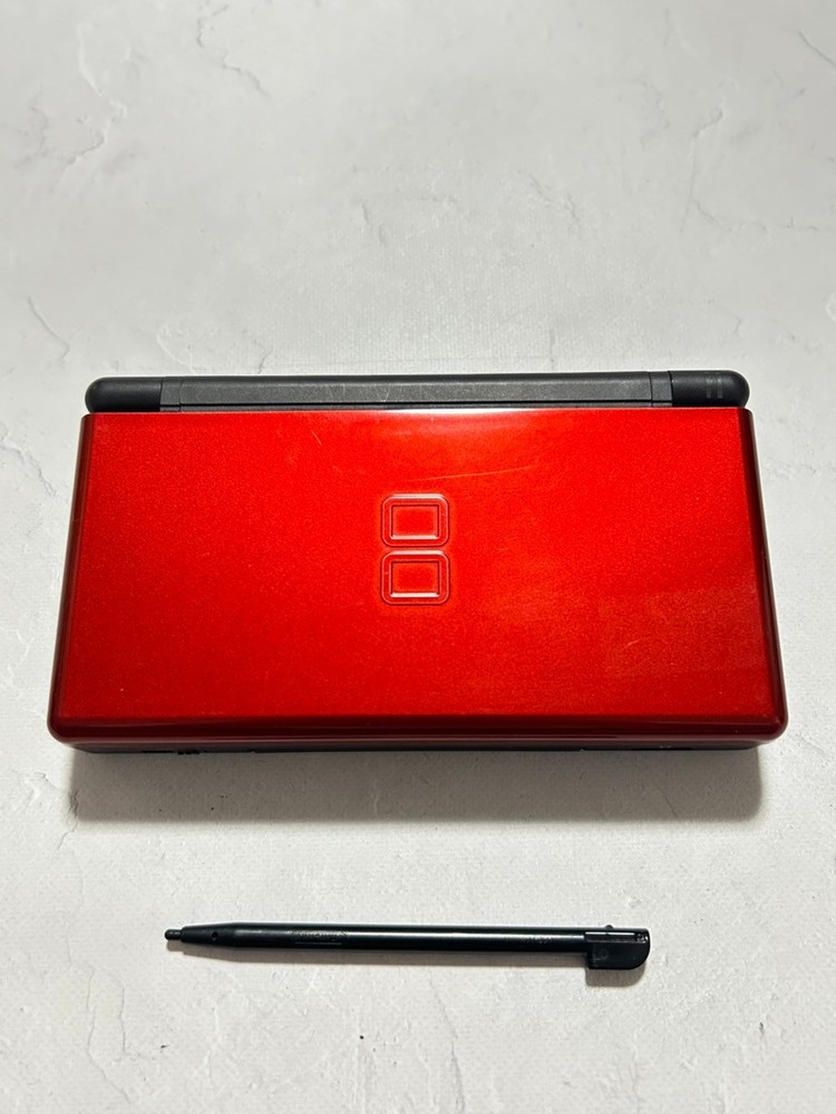 Nintendo DS LIte  Console region free / Charger random 2 games  from US