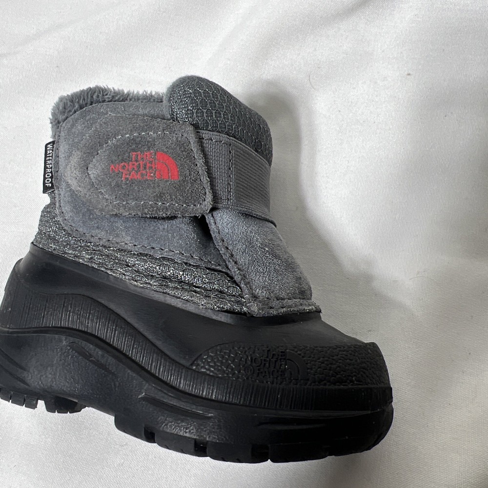 North Face Toddler Alpenglow II Winter Boots Size 4C