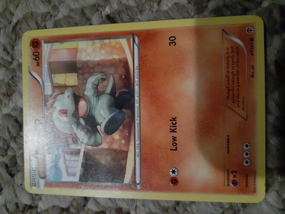 Machop 052/102 Base Set Pokemon Card Regular