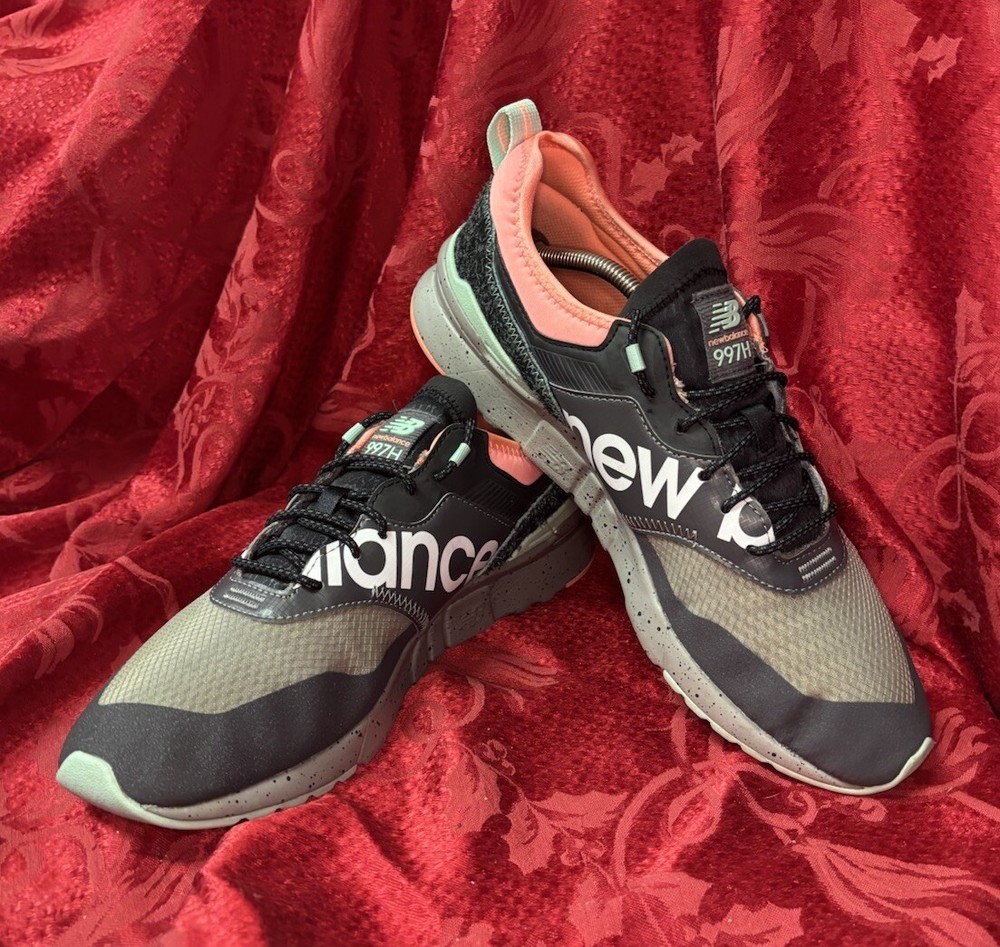 New Balance 997 Men’s Running / Hiking Sneakers Shoes, Size 11 D, Style CMT997HA