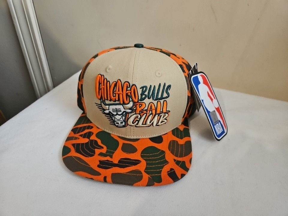 Chicago Bulls Ball Club Hat. Pro Standard Luxury Athletic Collection. O/S. Rare!