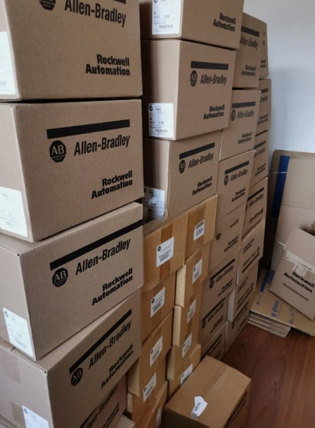 Allen Bradley New Original Touch screen 2711-K10G15 UPS or DHL fast delivery