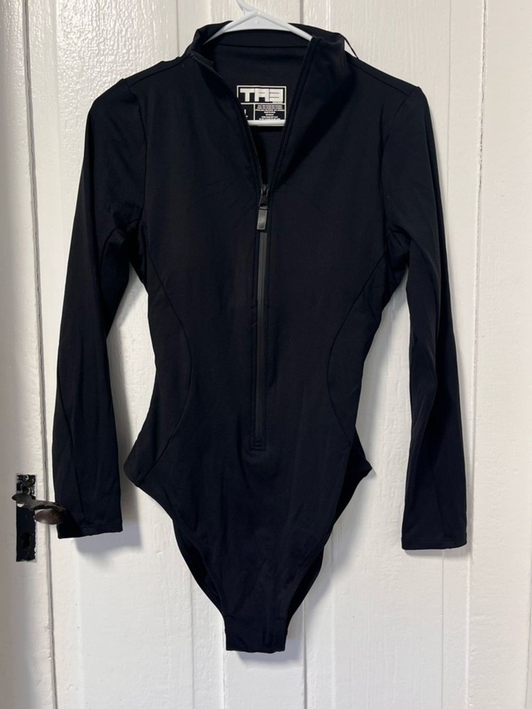 NWT TA3 Surfy Shaping One piece long sleeve black swimsuit Large