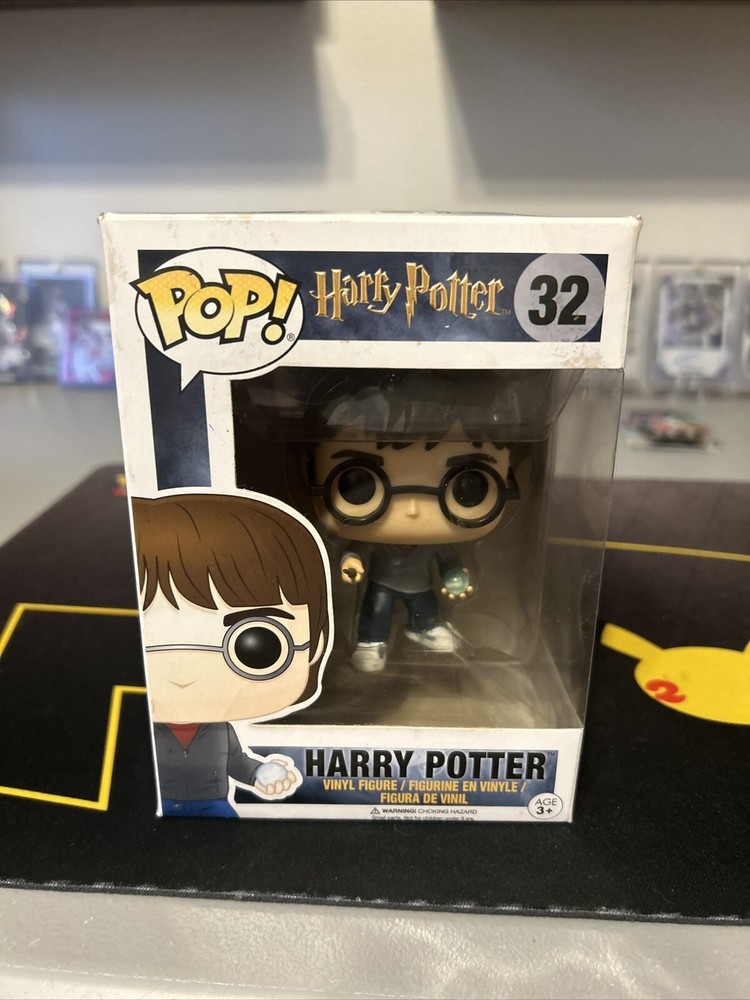 Funko Pop! Vinyl: Harry Potter - Harry Potter (w/ Prophecy) #32 Damaged Box