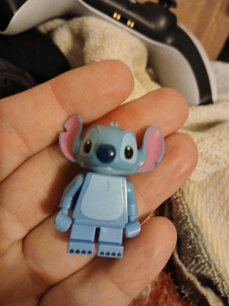 Lego Stitch Disney Minifigures Series 1 - 71012