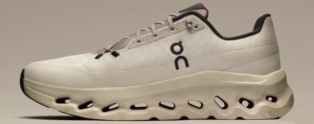 ON Running Brand Tan Beige/Black Cloud Cloudtilt OC Running Shoes NEW