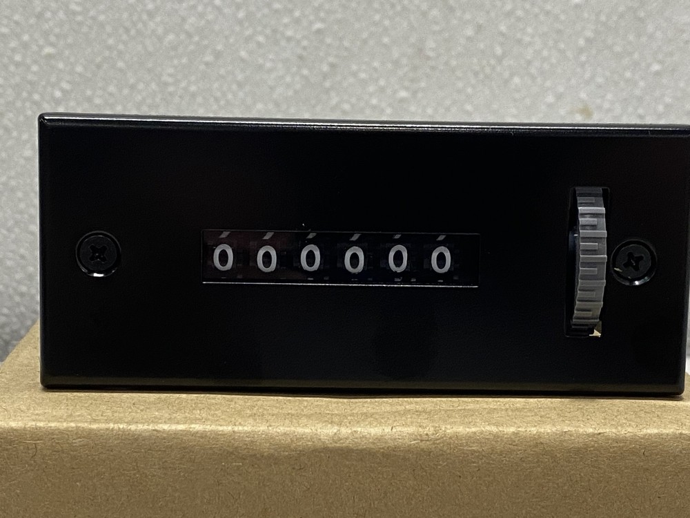 Trumeter Electromechanical 6-Digit Counter Black P2-1006