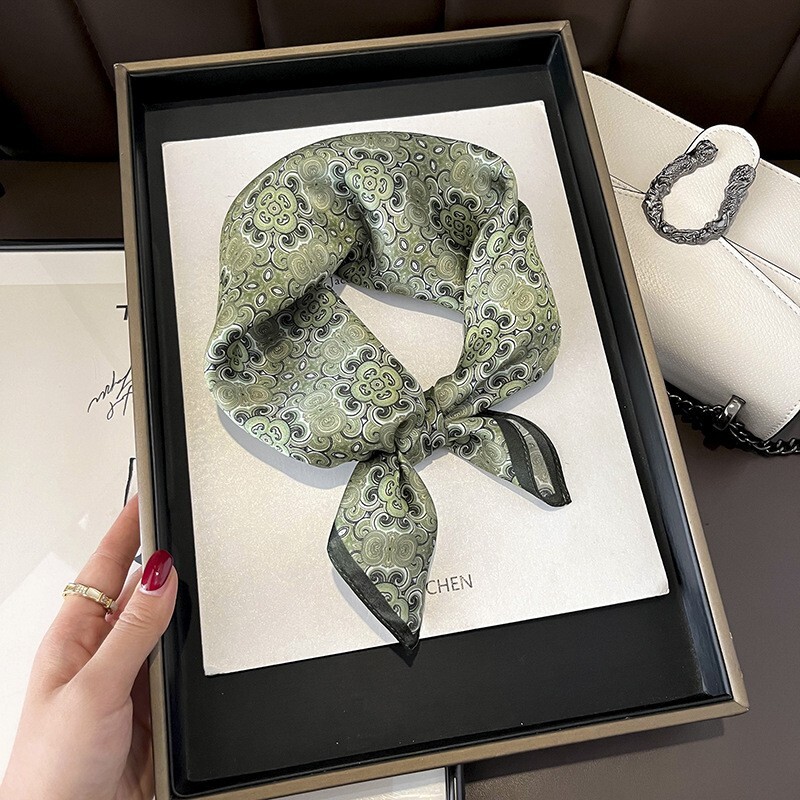 100% Silk 20 Inch Vintage Floral Scarf for Women Green Floral Kerchief Wrap Neckwear