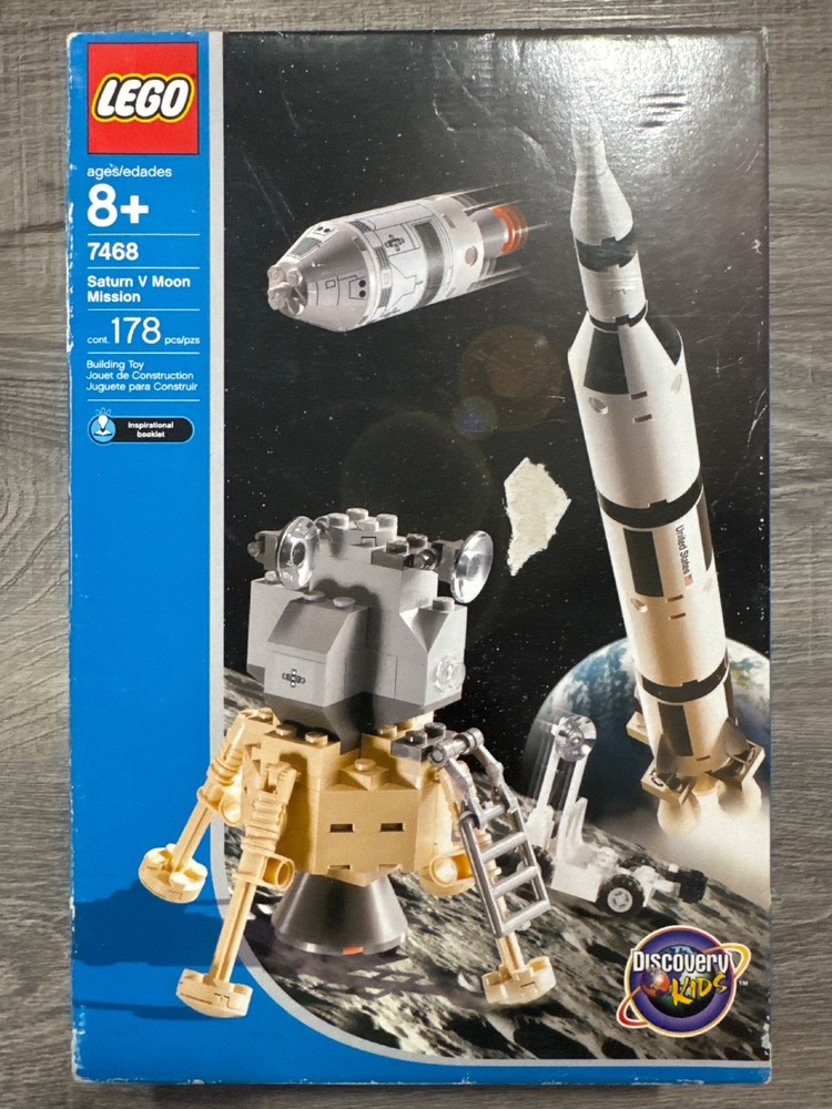 LEGO Discovery Saturn V Moon Mission 7468-2003 NEW Sealed in box, collectible