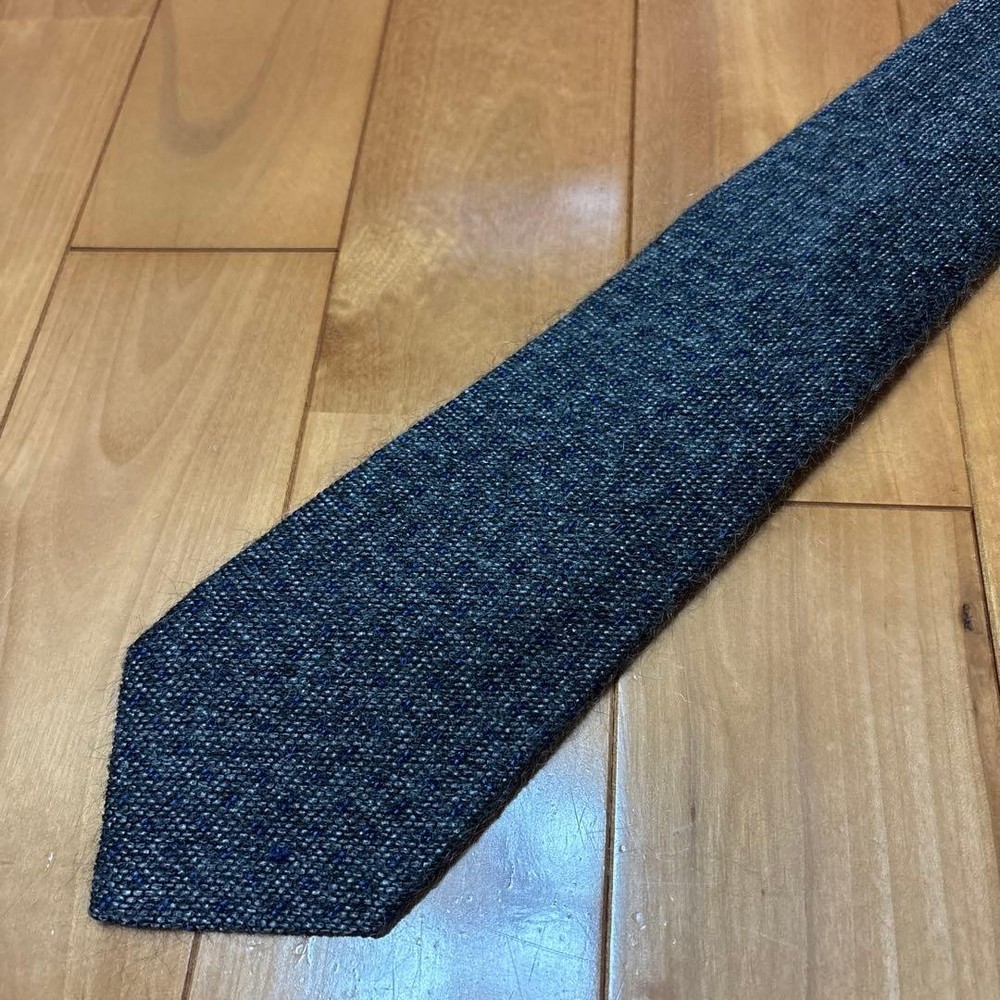 Drake's Necktie Tie Gray Plain color Silk Wool Handmade in England Authentic