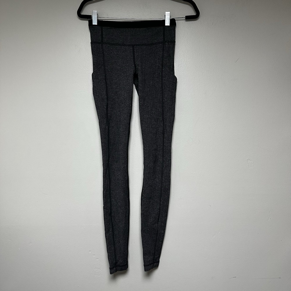 Lulmon Gray Womens Yoga Leggings Size 4 High-Waisted Workout Tights