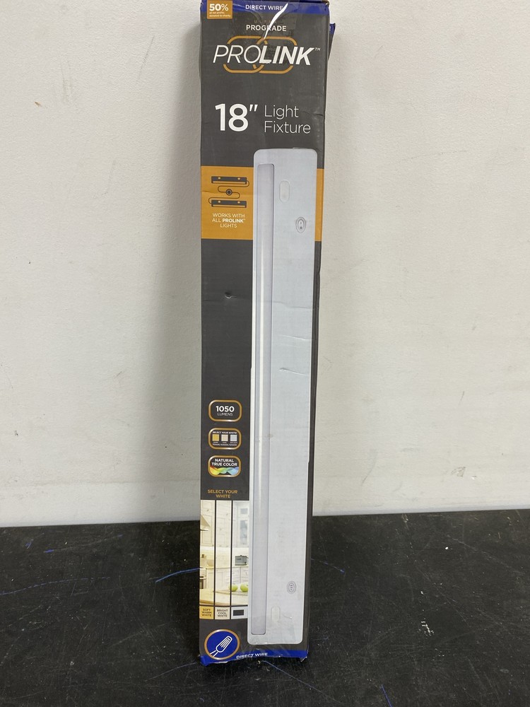 Ultra prograde hardwired LED under cabinet light with linkable feature and 3 col