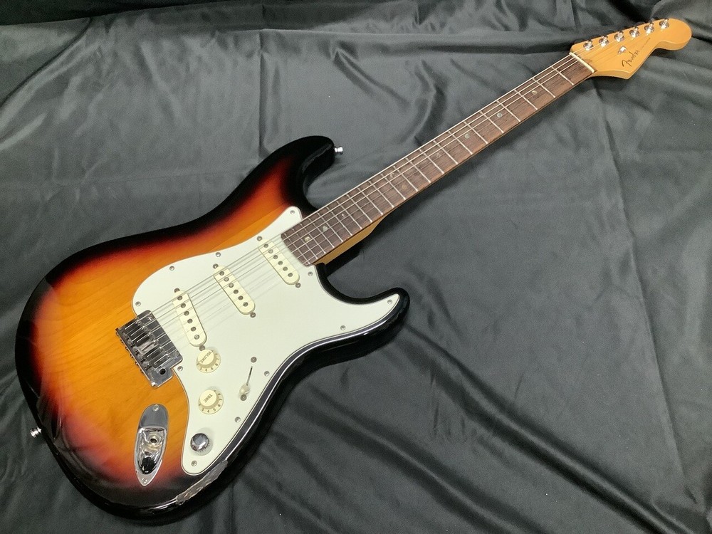 Fender American Deluxe Stratocaster 3CS (Fender Strat AM DX ST )