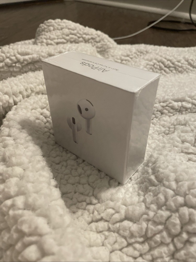 Apple AirPods 4th Generation