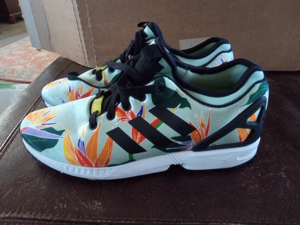 MEN'S ADIDAS TORSION LOW CUT SNEAKERS SZ.9 PRE OWNED