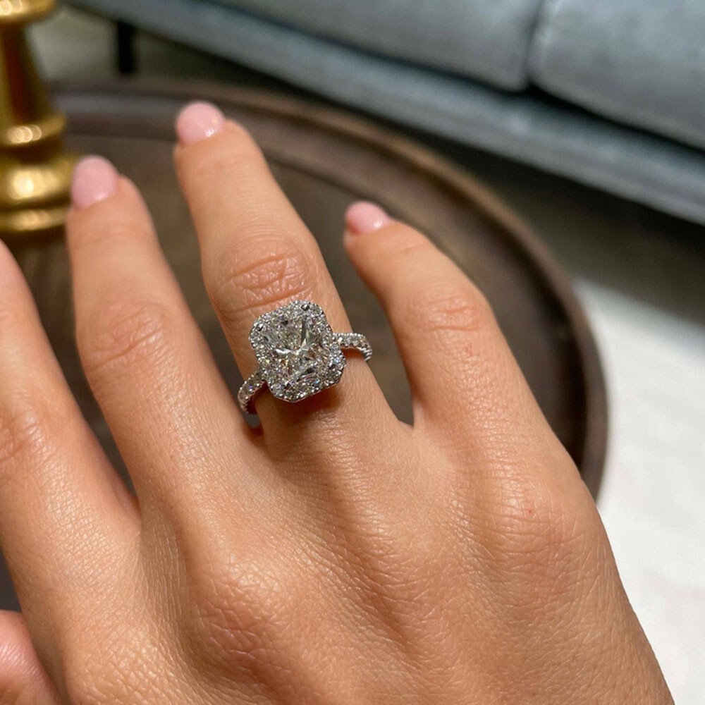 Engagement Radiant Cut Ring 950 Platinum 2.50 Ct IGI Lab Created Diamond