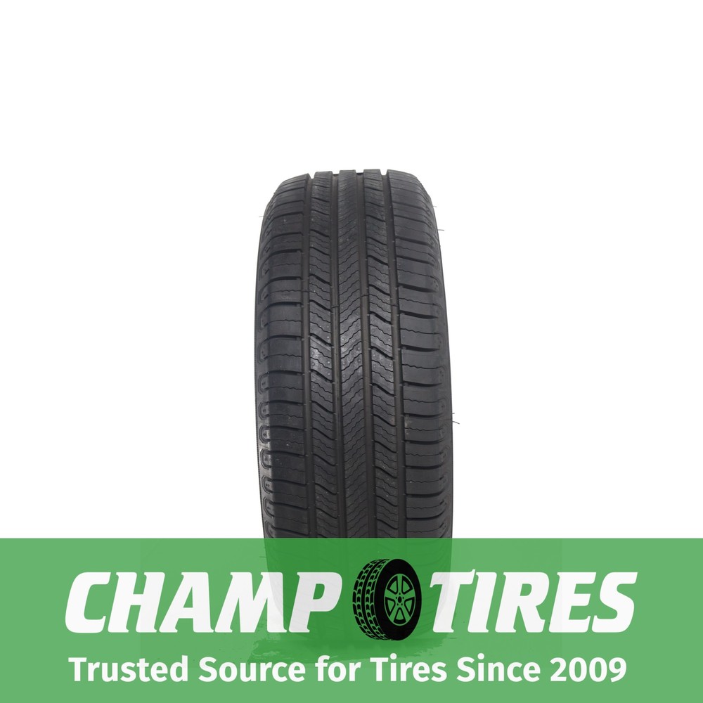 Set Of 4 P215/55R17 Michelin NEW DEFENDER 2 94 H New 10/32nds