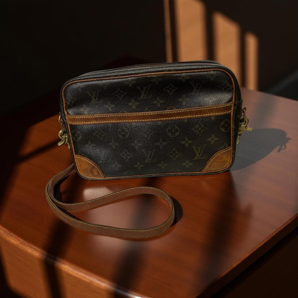 Authentic Vintage Louis Vuitton Monogram Trocadéro 27 Crossbody Bag
