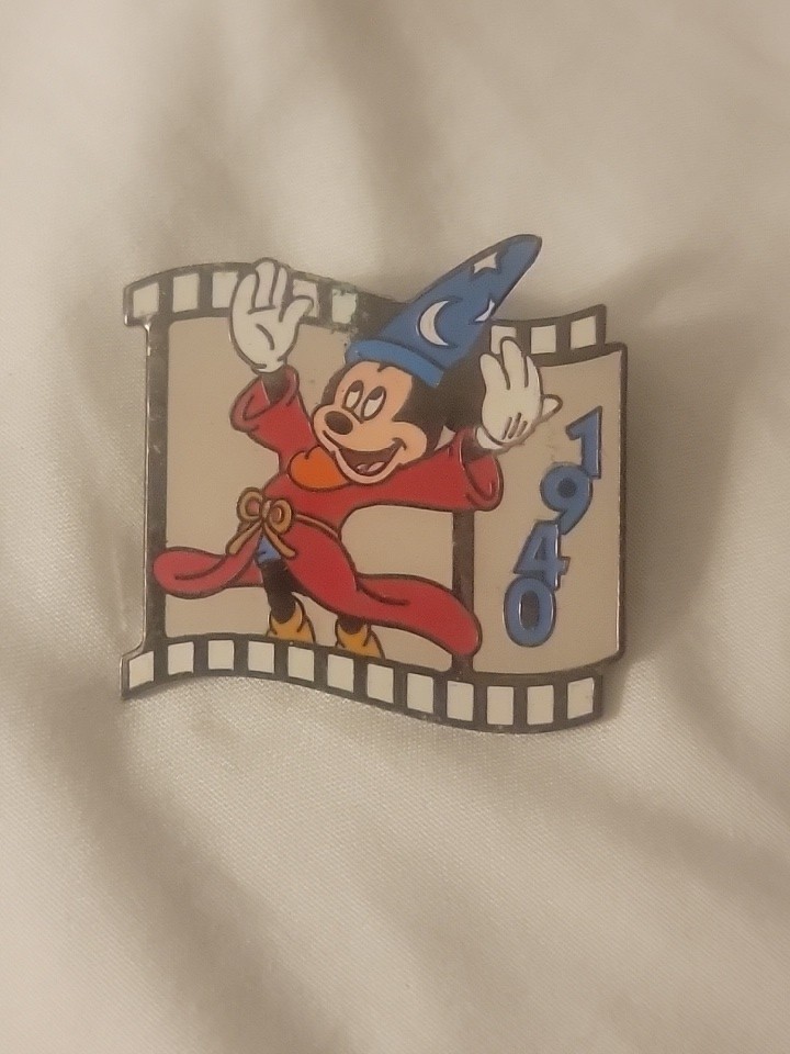 Disney Fantasia 1940 Sorcerer Mickey Millennium Pin #5 of 101