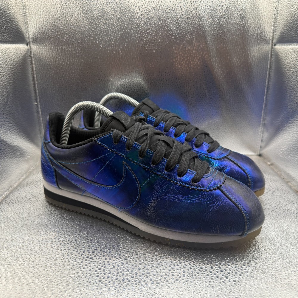 Size 9 Nike Classic Cortez Leather SE Iridescent Soar Womens Shoes 902854-400