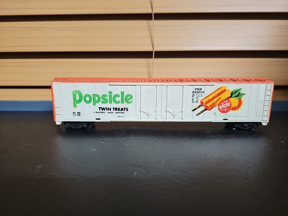 Vintage HO Scale TYCO Popsicle Twin Treats PRR P29016 Reefer Box Train Car