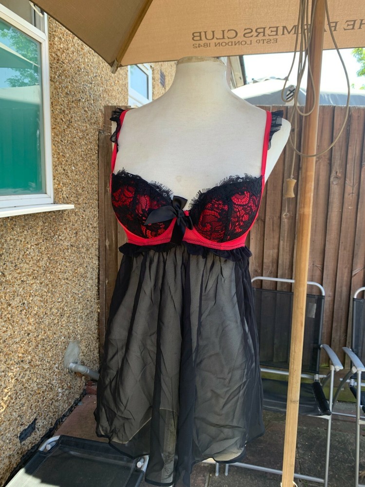 Ann Summers Boudoir Belle Babydoll for Women With Padded Underwired Bra BlackRed