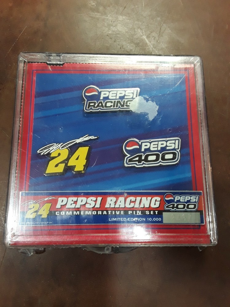 Jeff Gordon 24 NASCAR 2002 Commemorative Pin Set #2467 Pepsi Racing Collectible