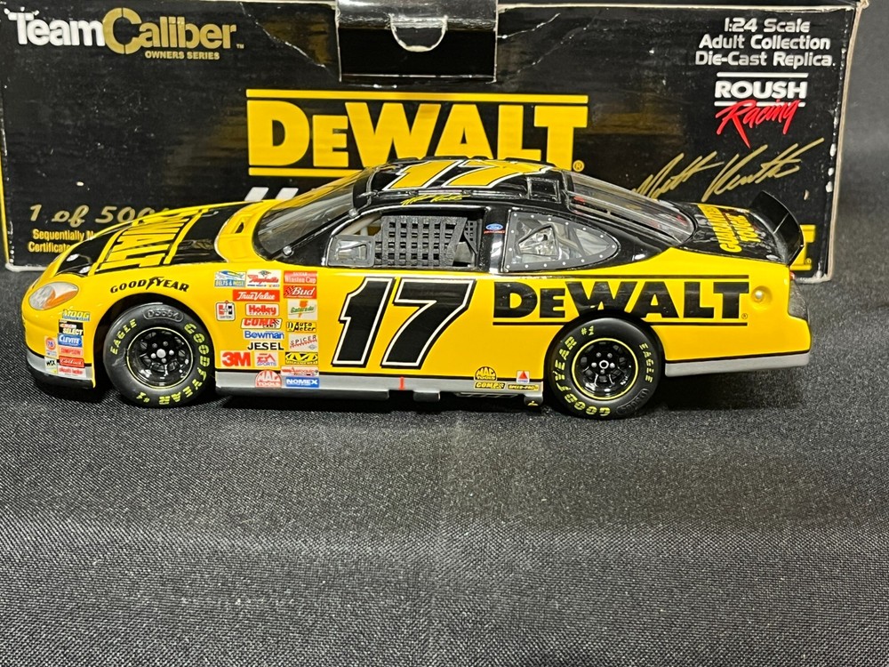 NASCAR #17 Matt Kenseth DeWalt 2001 Ford Taurus 1:24 Diecast