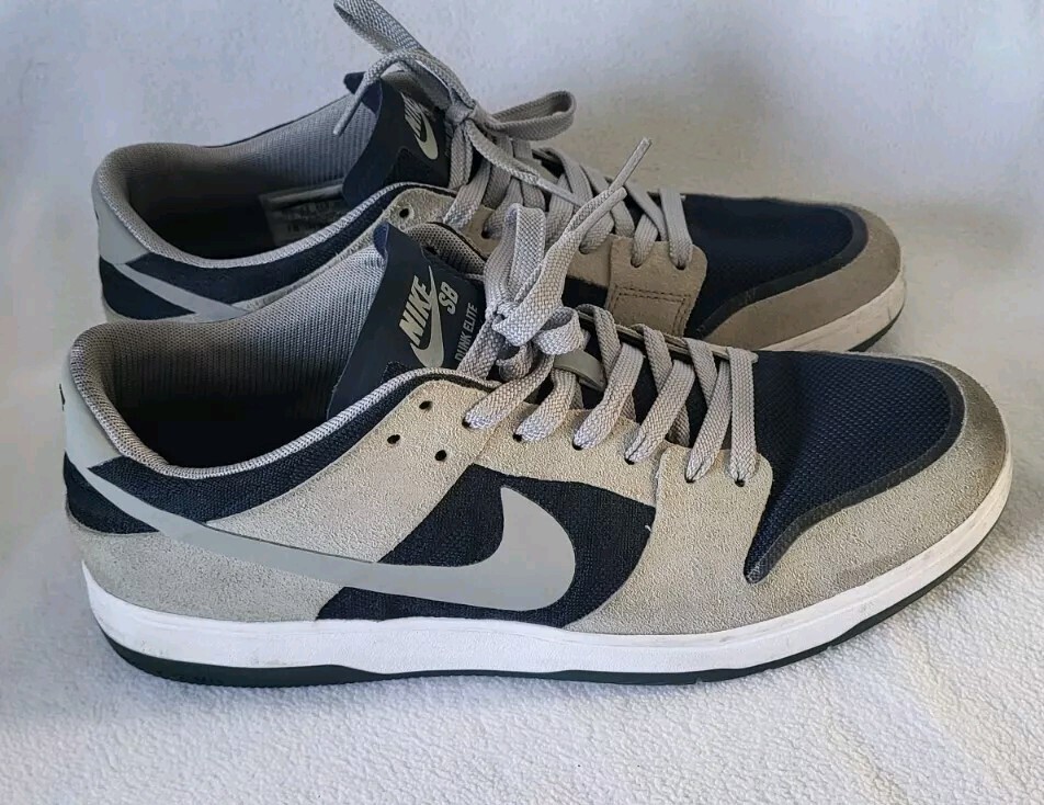 NIKE SB ZOOM DUNK LOW ELITE 864345-004 MEDIUM GREY OBSIDIAN MEN'S Sz 10.5