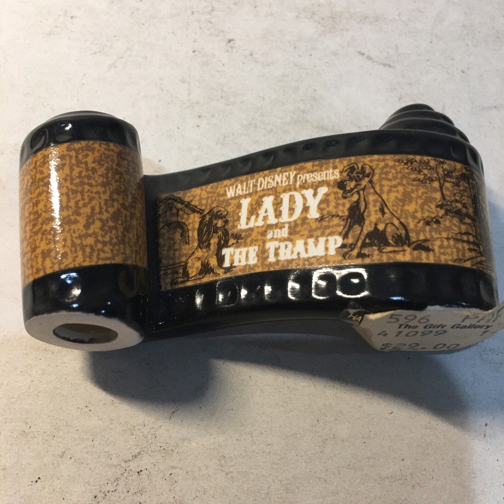 Opening Title Banner Walt Disney - Lady and The Trump.