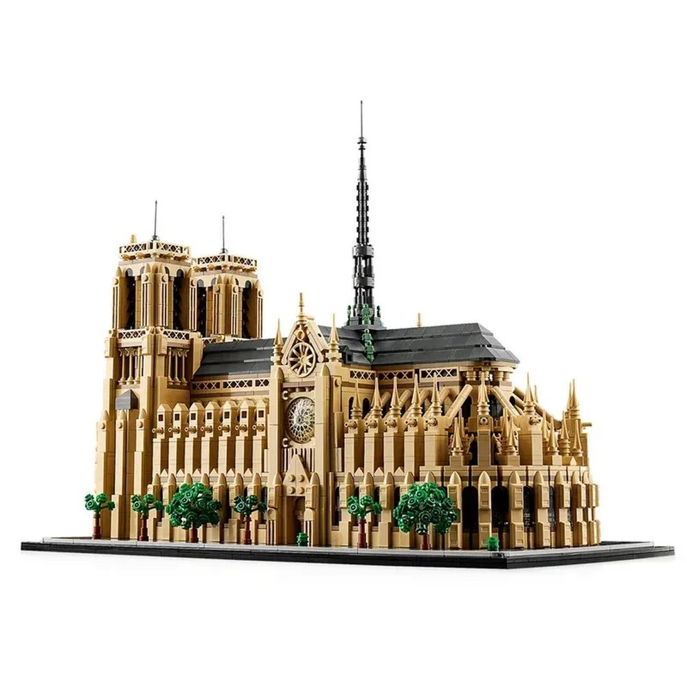 4,383-piece architectural model kit for display – large-scale cathedral replica
