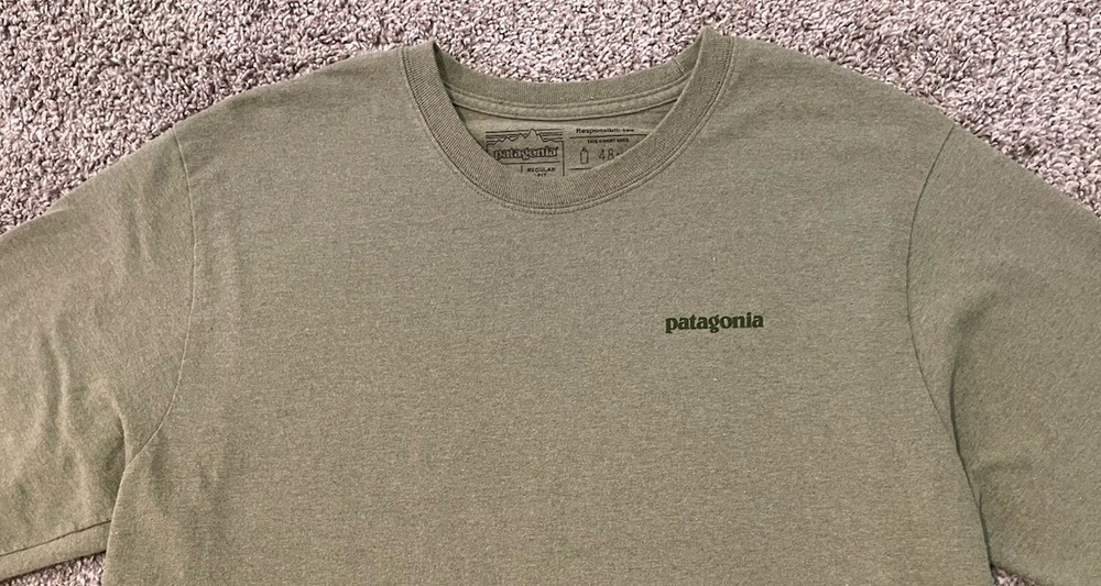 Patagonia Men's Large Long Sleeve T Shirt P-6 Logo Responsibili-Tee Green