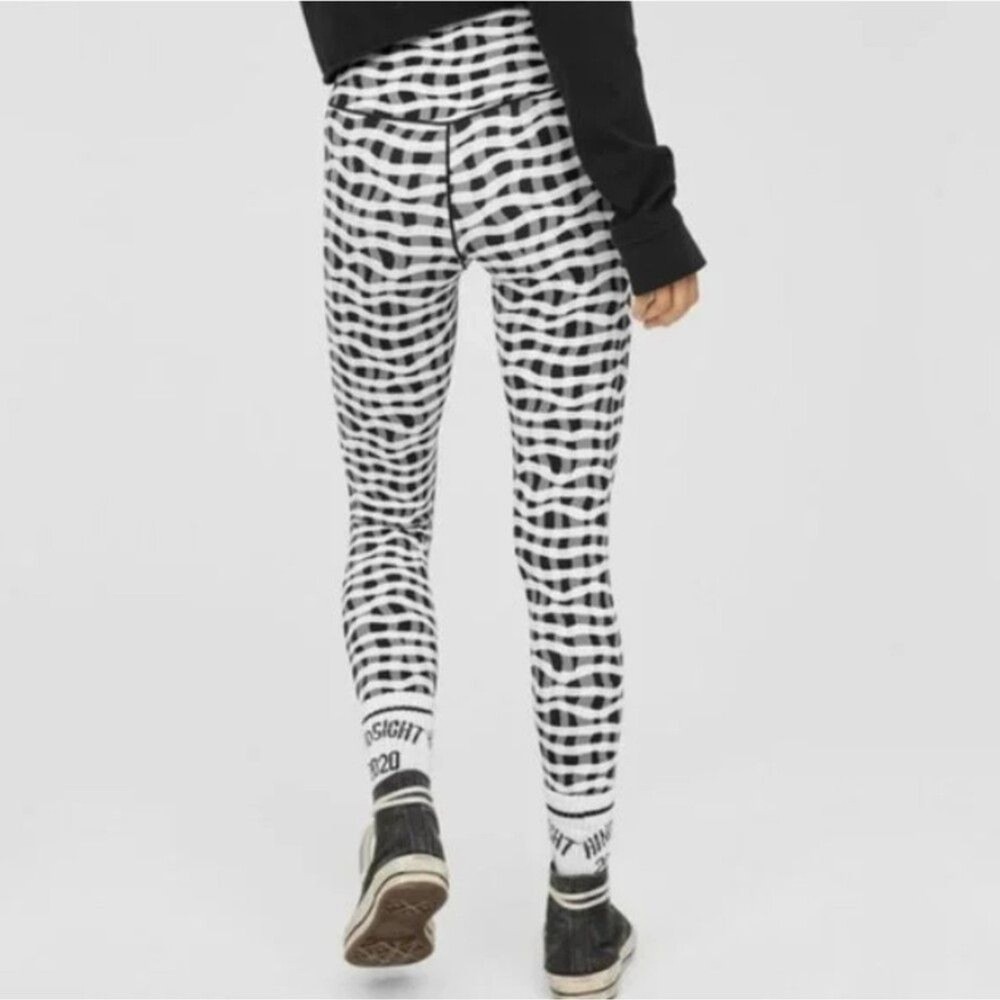 NEW aerie Offline Real Me Xtra 7/8 Hi-Rise Leggings in Black/White Size M