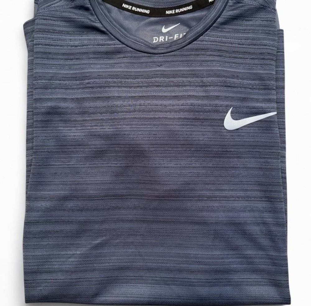 Nike Dri-FIT Running T Shirt Men Medium Gray Athletic Gym