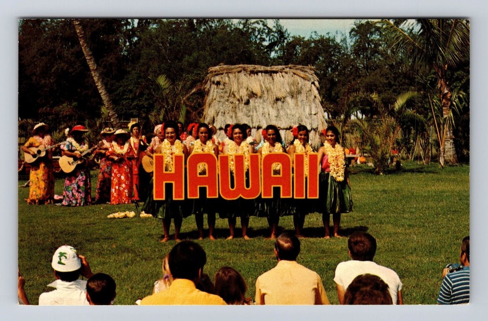 Waikiki Beach HI-Hawaii, The Kodak Hula Show, Kapiolani Park, Vintage Postcard
