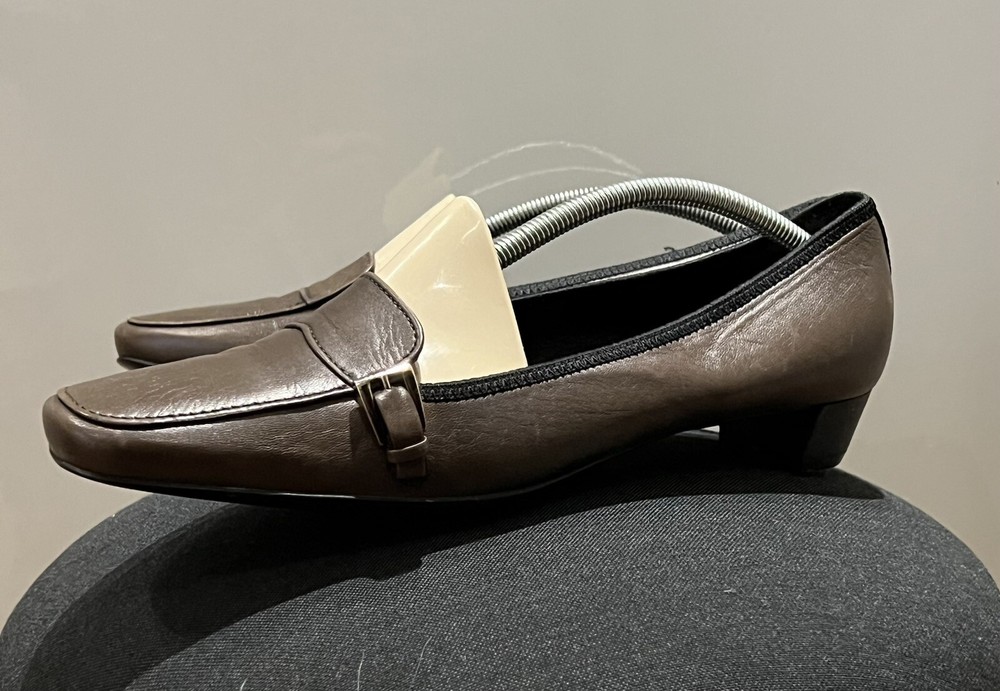 Prada Women Leather Shoes Size 40.5 10.5 Italy Narrow Width Luxury Italian Designer Loafers