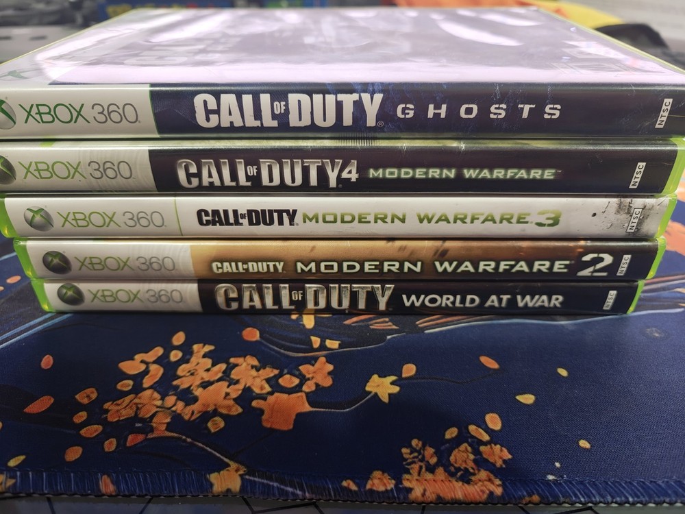 Call of Duty Xbox 360 5-Game Lot: World at War, MW 1 2 3, Ghosts - Complete CIB