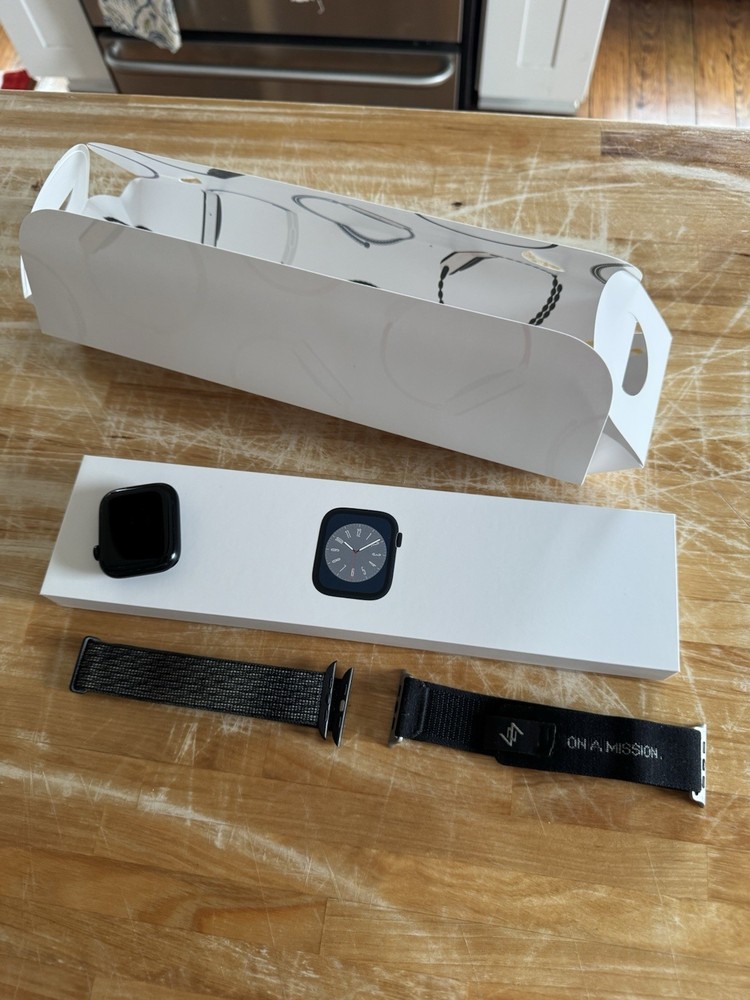 Apple Watch Series 8 45mm Aluminum Midnight Unlocked