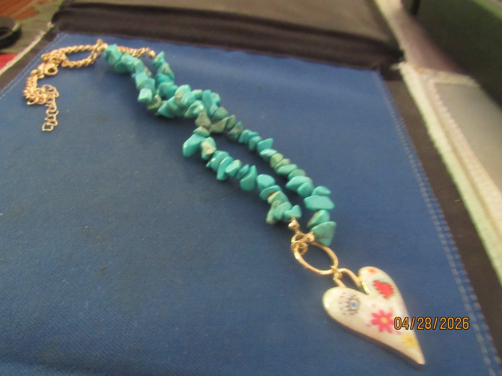 Vintage Turquoise Beaded Necklace Gold Tone Metal Links And Decorative Heart