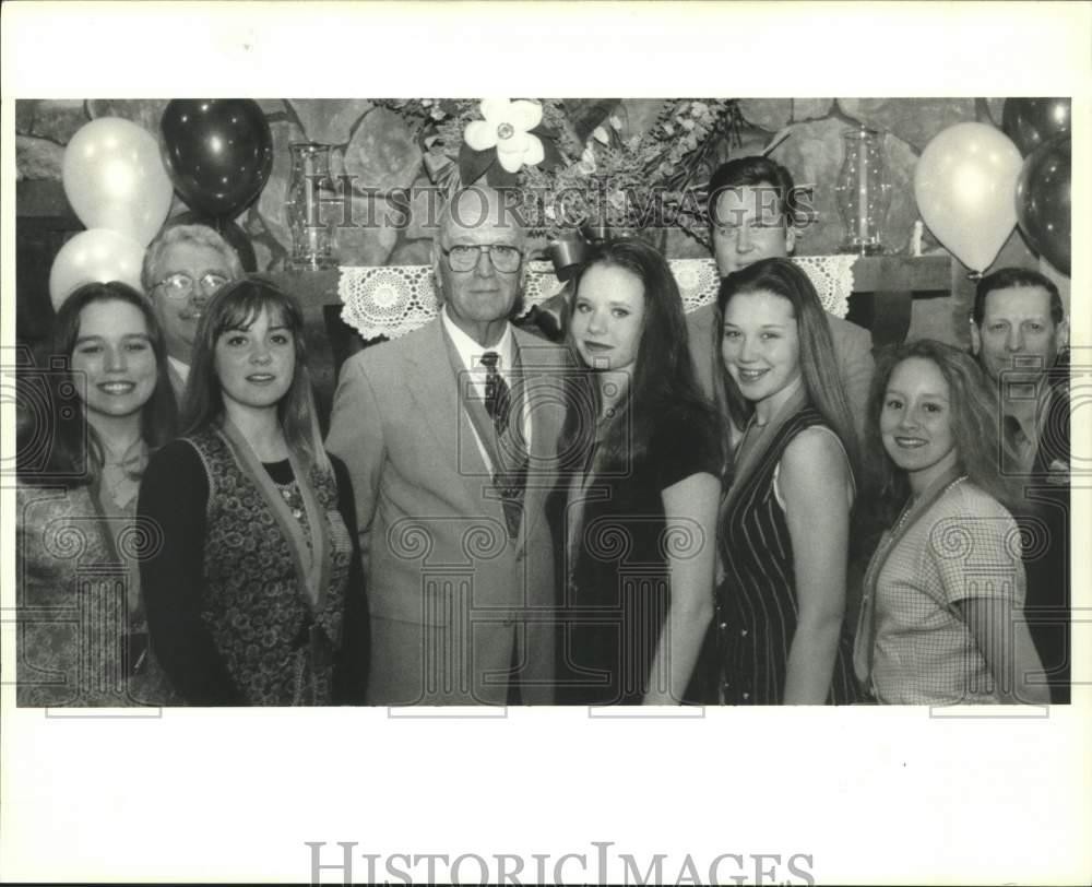 1995 Press Photo Members of the Irish Channel St. Patrick's Day Parade court-image