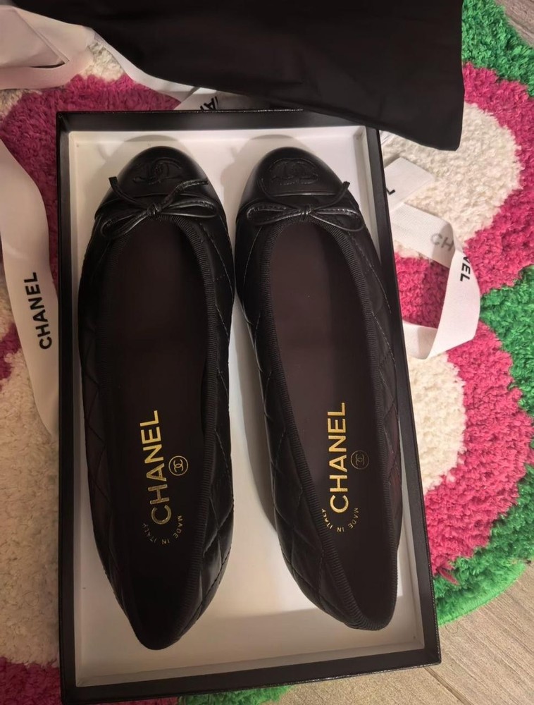 CHANEL Black Quilted Leather Ballet Flats Logo Women's Shoes EU 38 / UK 5 / US-7